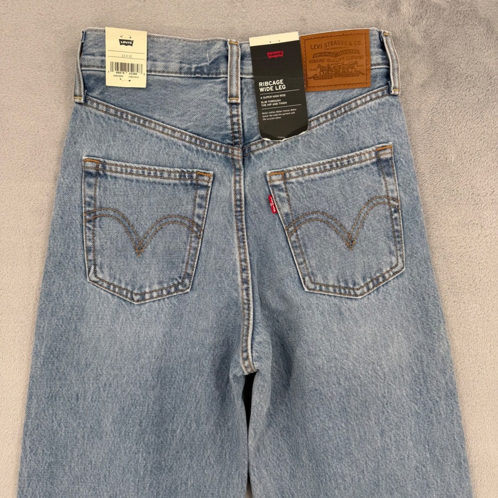 Levis Premium Ribcage Wide Leg Jeans High Rise Women's Size W 23 x L 32 - Picture 11 of 14